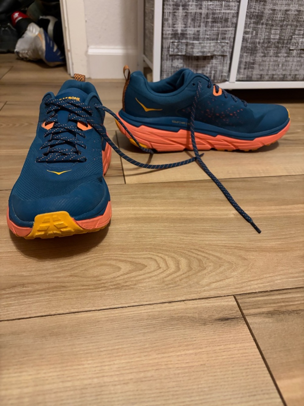 Women's Hoka One One Challenger ATR 6 Trail Shoes size 9.5 B - Picture 6 of 10